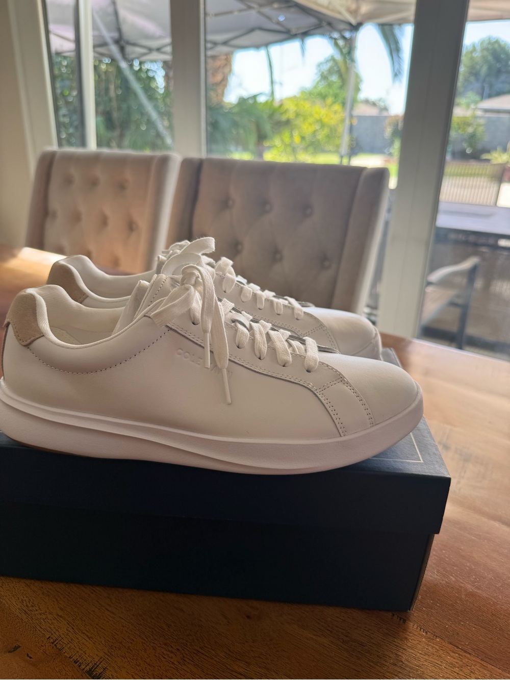 Women’s Cole Haan White Tennis Shoes Size 8.5 - Picture 4 of 8